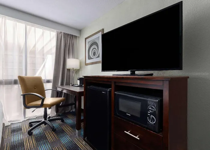 Wingate By Wyndham Kansas City