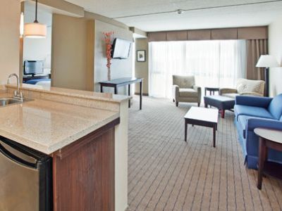 Wingate By Wyndham Kansas Hotel 3*