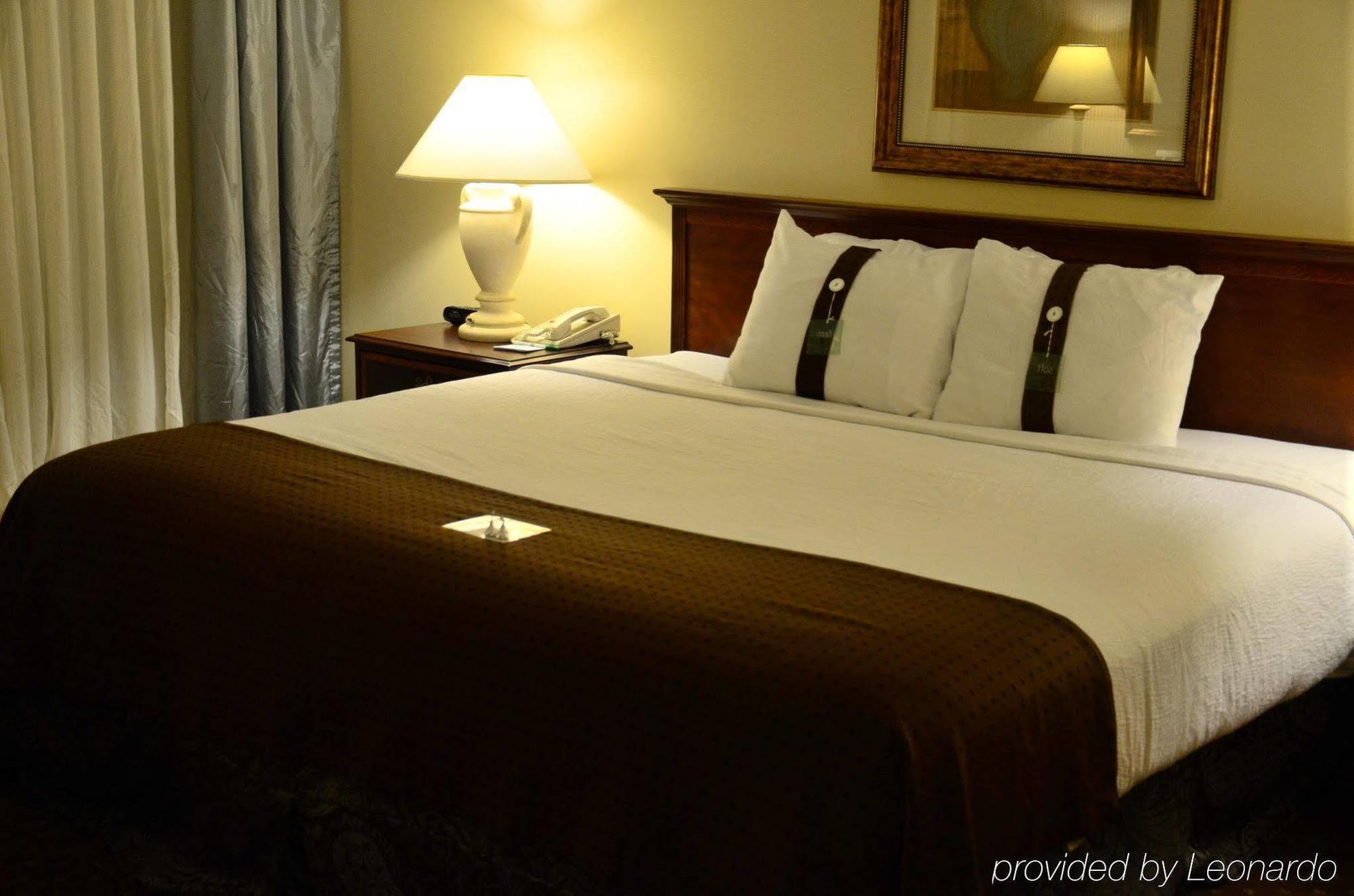 Wingate By Wyndham Kansas Hotel 3*